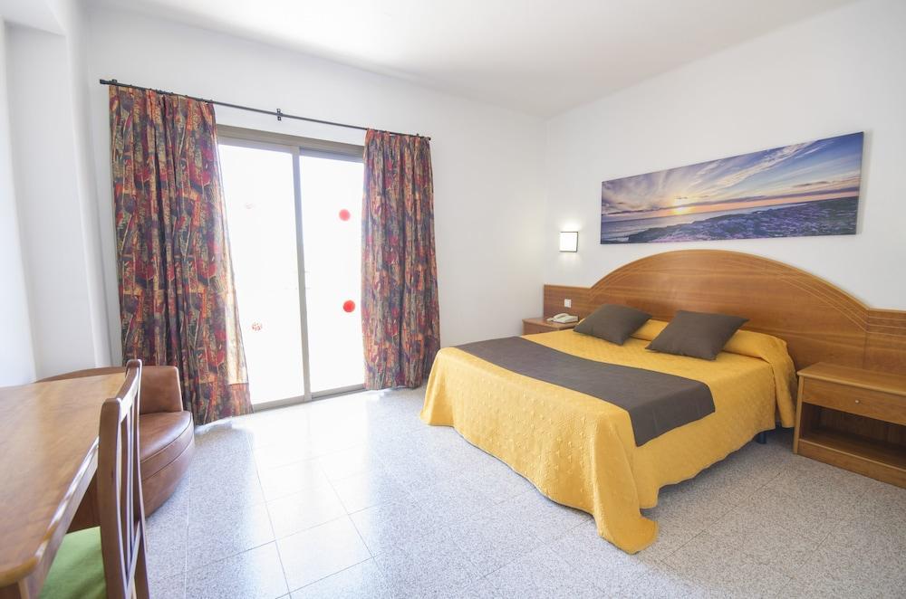 Hotel Brisa - Adults Only San Antonio  Bagian luar foto